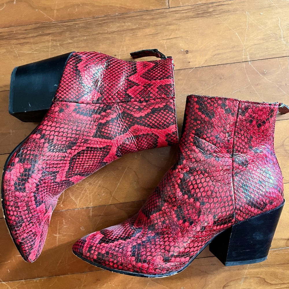 Black and red Dolce Vita faux snakeskin boots
